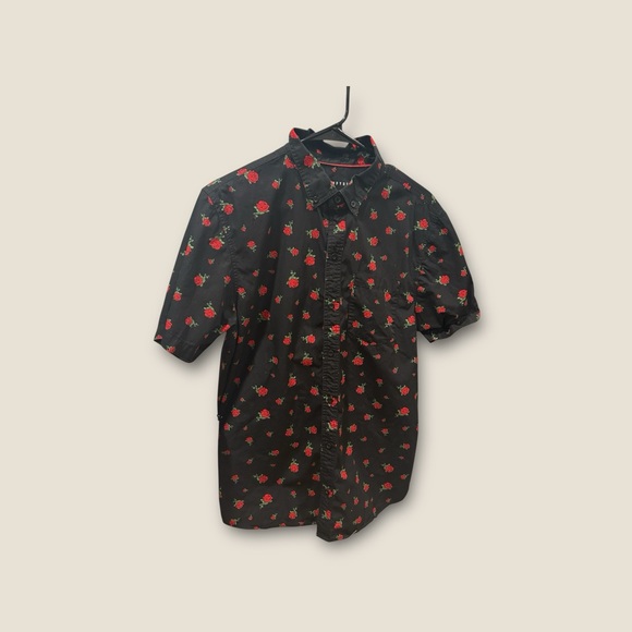 Empyre Black Shirt with Red Floral Design - Alternative Men’s - Zumiez - EUC - Picture 4 of 4